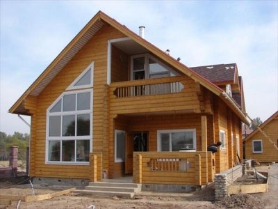 Проект одноэтажного деревянного дома из бревна: рекомендации по выбору